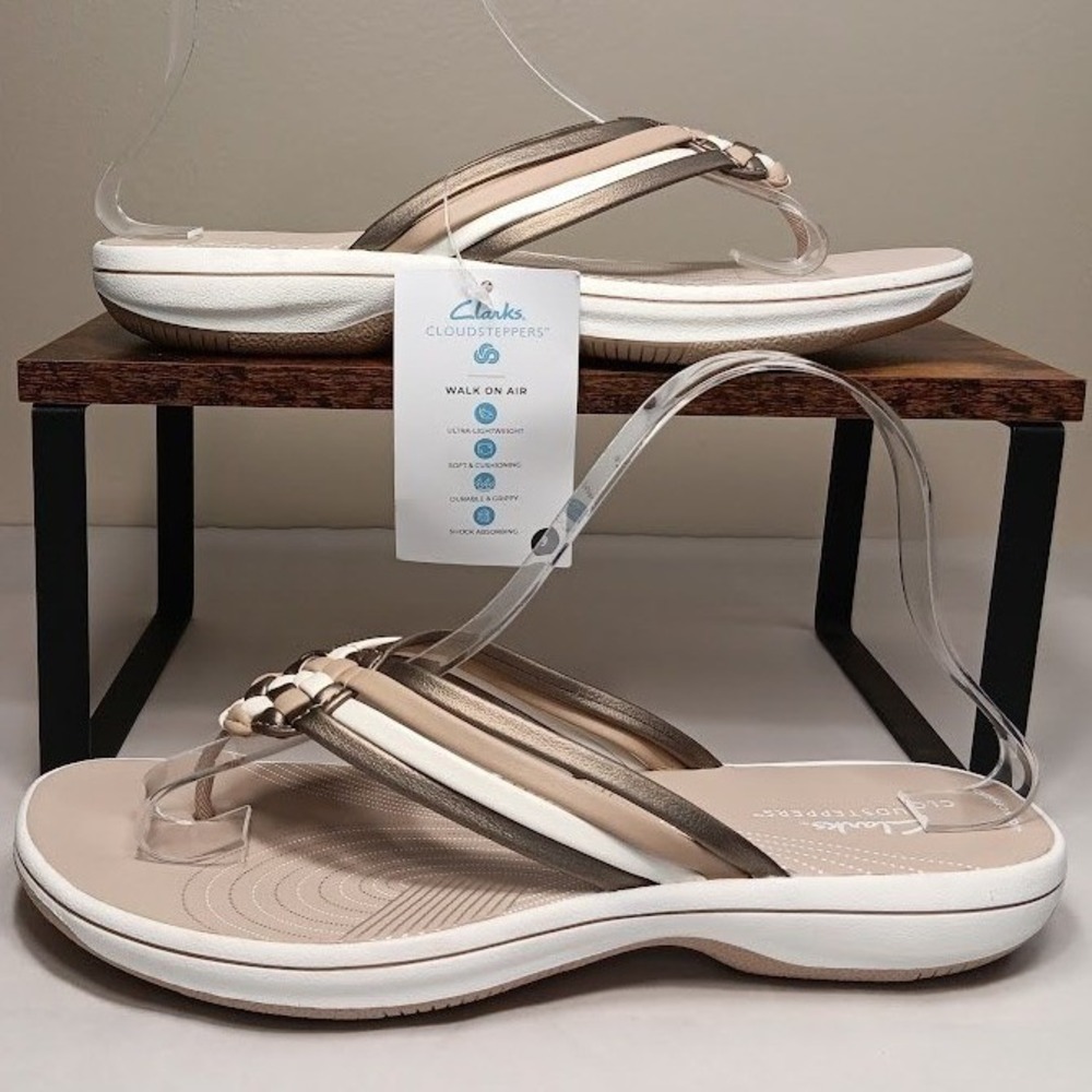 Clarks Breeze Coral Sandals Womens 9 Metallic Combi New Cloudsteppers Flip Flops - Picture 2 of 9